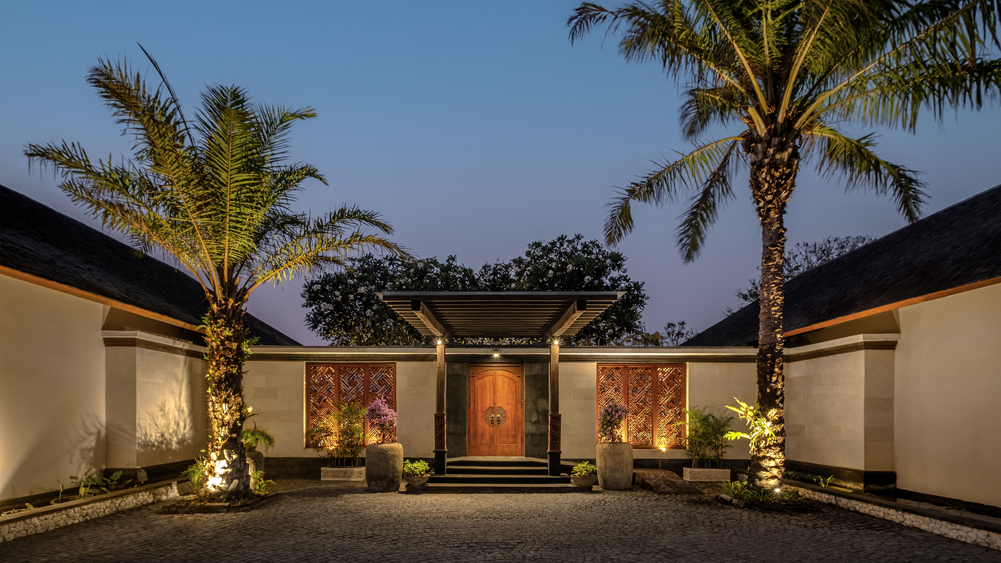 Elite Havens - The Shanti Residence Bali - Welcoming entrance